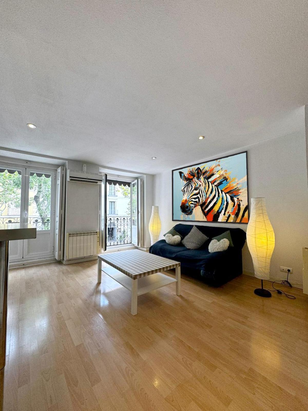 Prado Atocha Apartaments Madrid Bagian luar foto