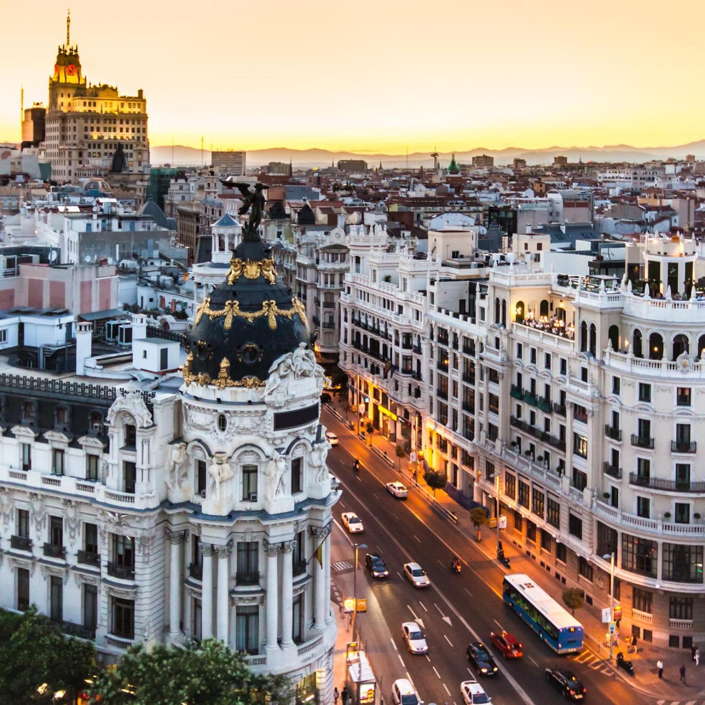 Prado Atocha Apartaments Madrid Bagian luar foto
